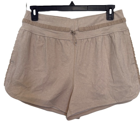 Travis Mathew Queenstown Moveknit Knit Shorts
Women’s Size XL NWOT - Picture 7 of 12